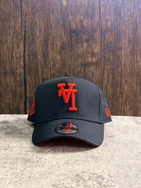 New Era LA Dodgers Flipped LA Logo 60th Anniv 9FORTY Black Red Snapback OSFA